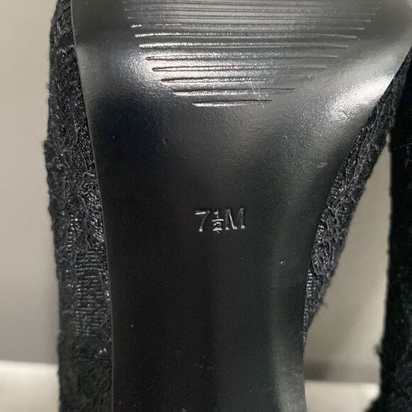 Guess Black Lace Mesh Gorgeous Ankle Boots/Booties Peep Toe Size 7.5 - Picture 12 of 16